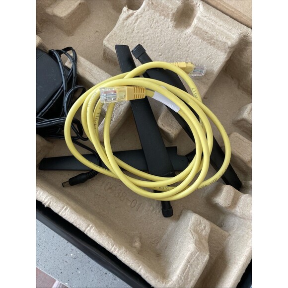 NETGEAR Nighthawk AC2300 R7000P Smart WiFi Router MU-MIMO complete tested - Picture 9 of 10